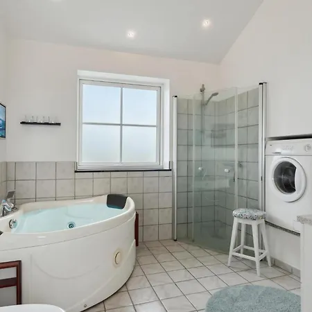 別荘 Lovely Home In Vinderup With Sauna *